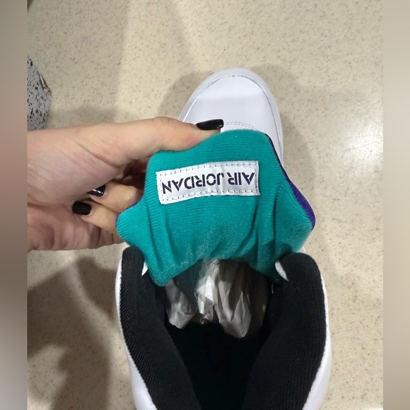 Jordan White and Teal Sneakers - Picture 5 of 8